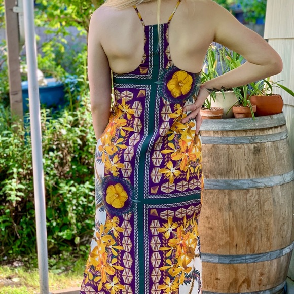 Asymmetrical Pattern Dress - Picture 2 of 3